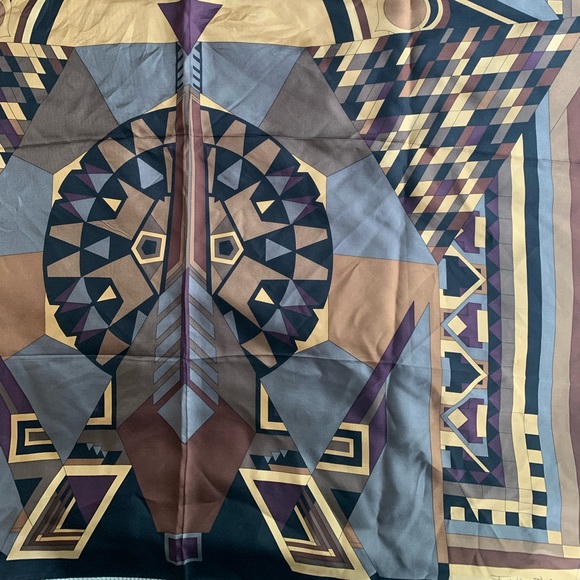 NYC MoMA Frank Lloyd Wright vintage silk scarf - Picture 3 of 4